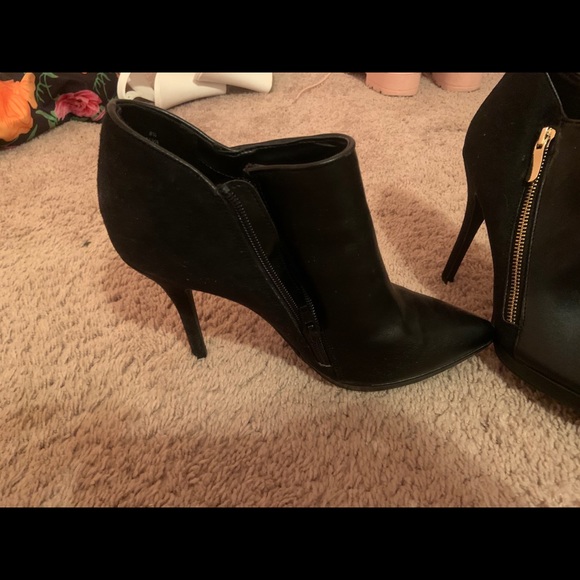 Heels - Picture 3 of 6